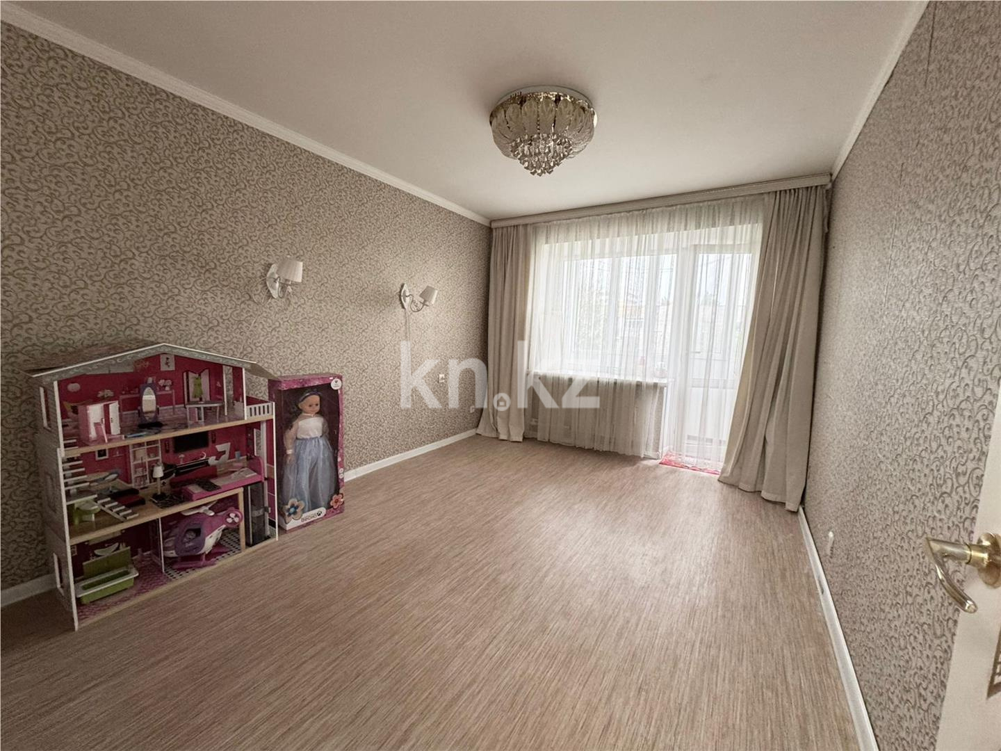 Продажа 3-комнатной квартиры, 64 м², мкр-н 6 - Продажа квартир в Караганде фото 4 из 12
