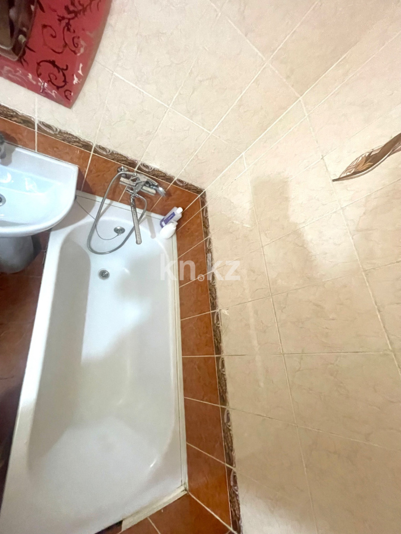 Аренда 3-комнатной квартиры, 62 м² - Аренда квартир помесячно от хозяев в Караганде фото 9 из 13