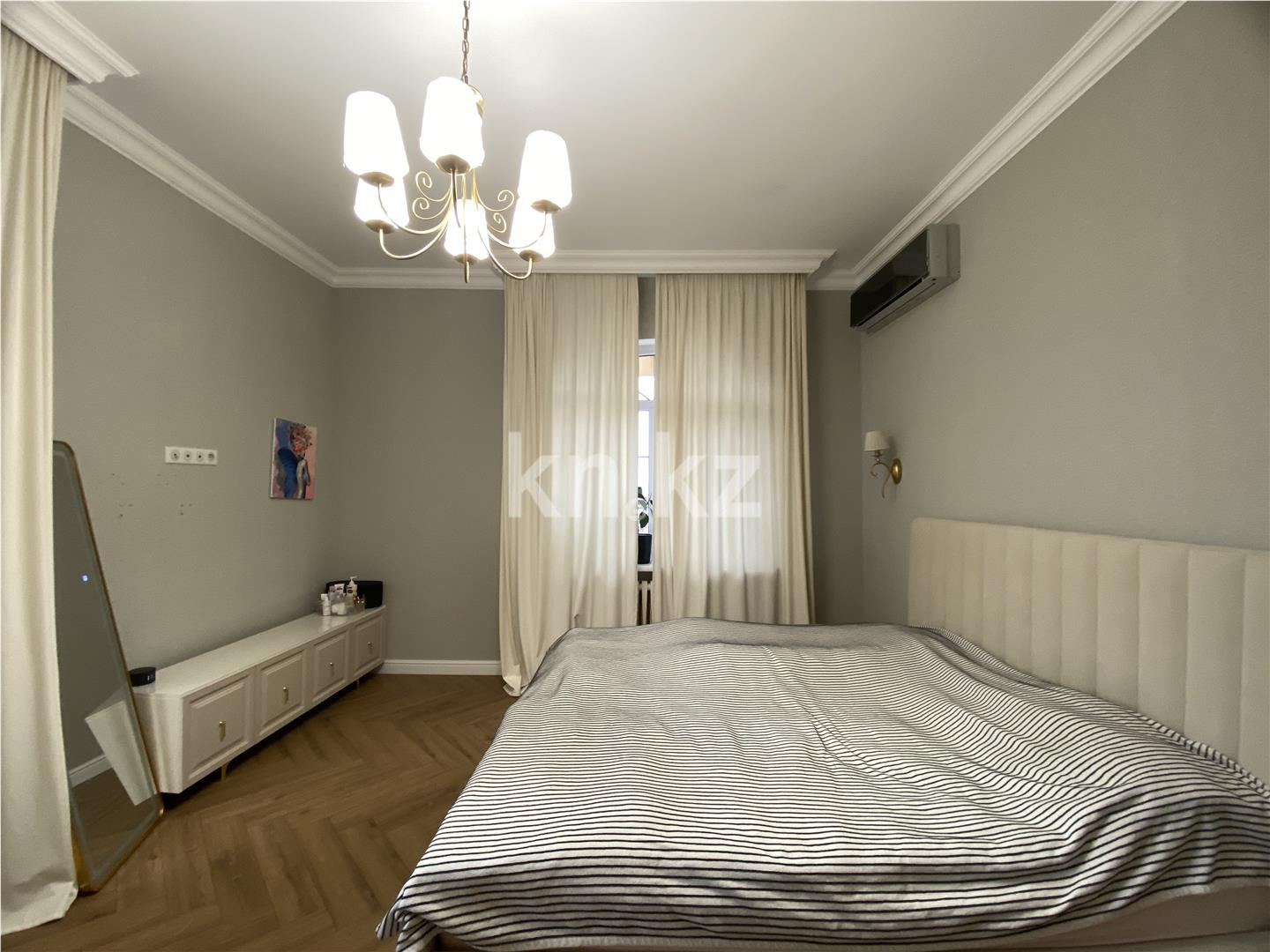 Продажа 4-комнатной квартиры, 132 м², ул. Шарля де Голля - Продажа квартир в Казахстане фото 17 из 27
