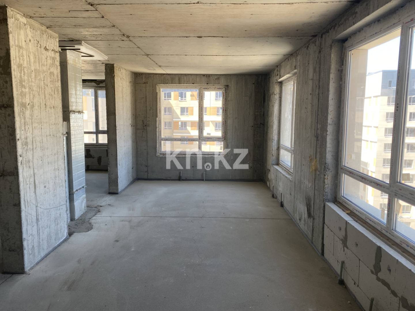 Продажа 3-комнатной квартиры, 80 м², ул. Утепова, дом  30 - Жандосова Розыбакиева - Продажа  трехкомнатных квартир в новостройках Алматы фото 3 из 11