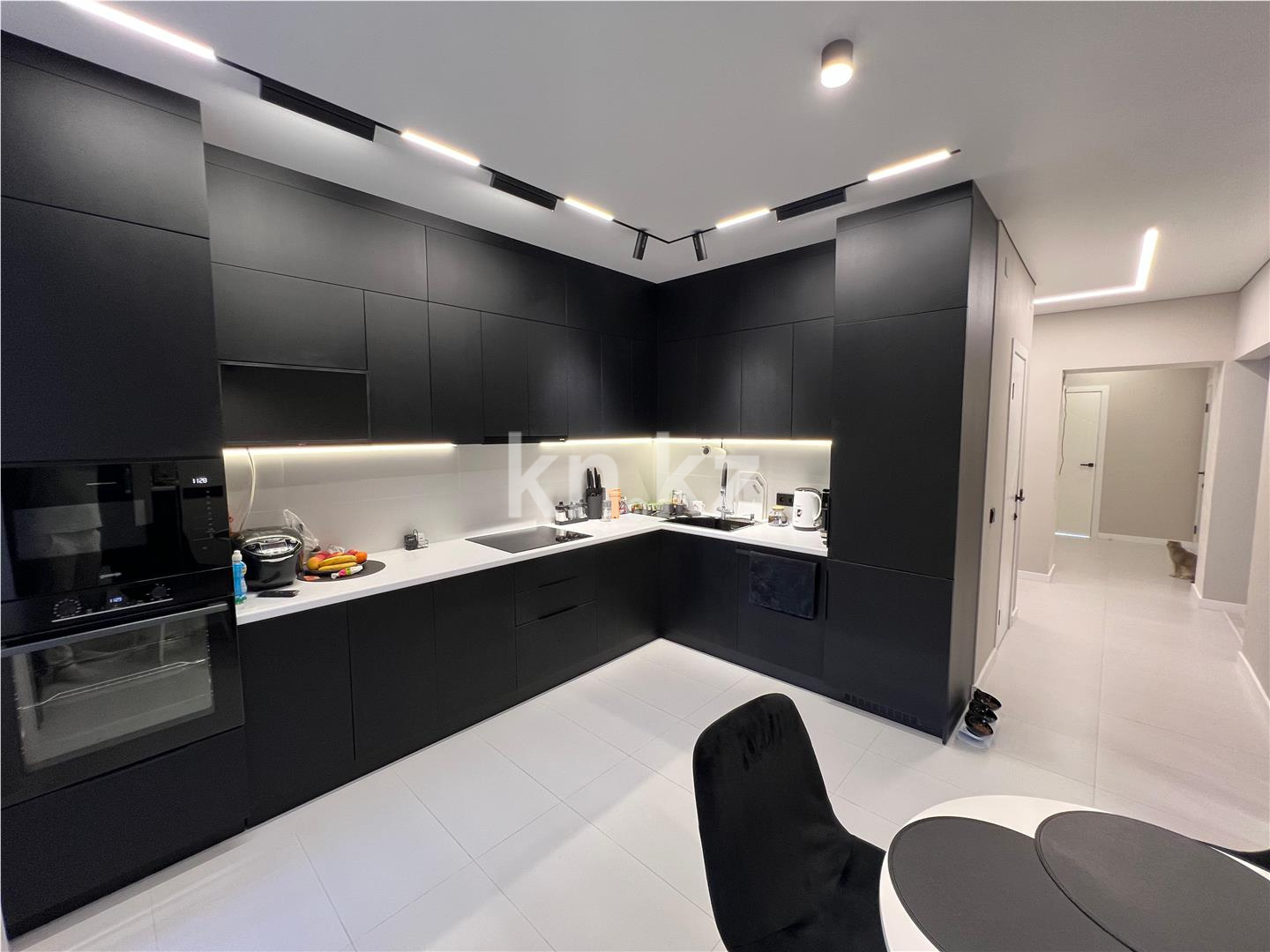 Продажа 3-комнатной квартиры, 100 м², ул. Дюсембекова - Продажа  трехкомнатных квартир в Караганде фото 9 из 21