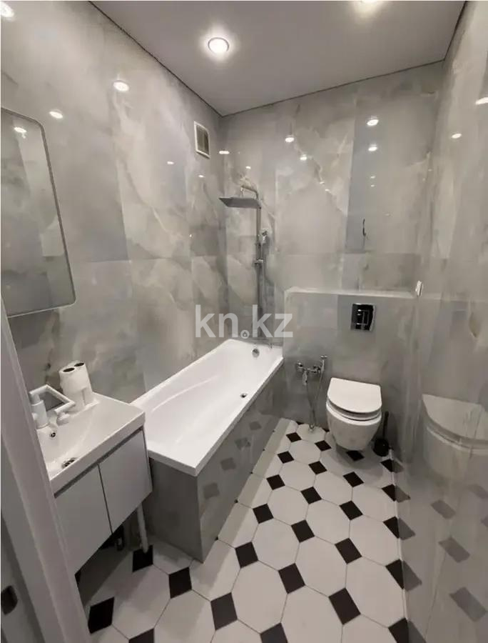 Продажа 3-комнатной квартиры, 70.2 м² в Алматы - фото 4