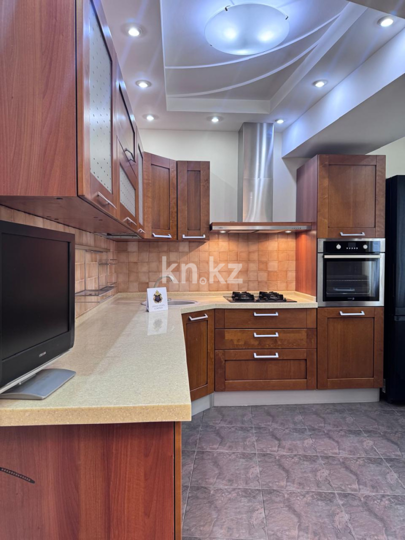Продажа 4-комнатной квартиры, 133 м² - Продажа четырехкомнатных квартир в кирпичном доме в Казахстане - страница 4 фото 1 из 16