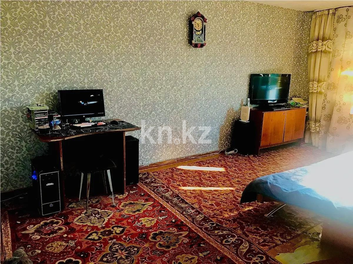 Продажа 3-комнатной квартиры, 59 м², мкр-н 21, дом  18 - Продажа квартир в Караганде фото 1 из 6