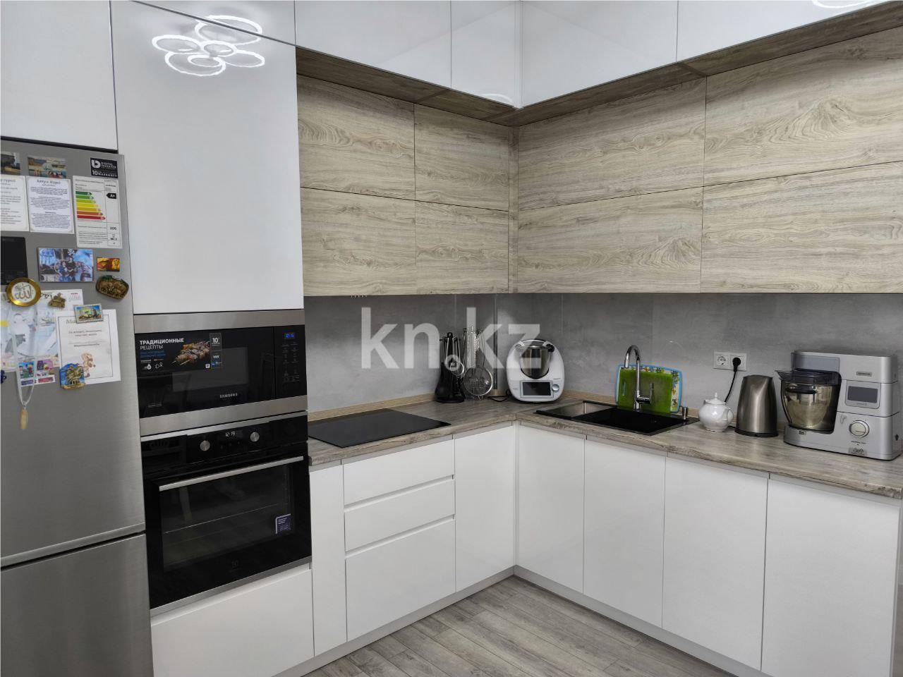 Продажа 4-комнатной квартиры, 96 м², мкр. Степной-3 - Продажа  четырехкомнатных квартир в Караганде фото 10 из 19