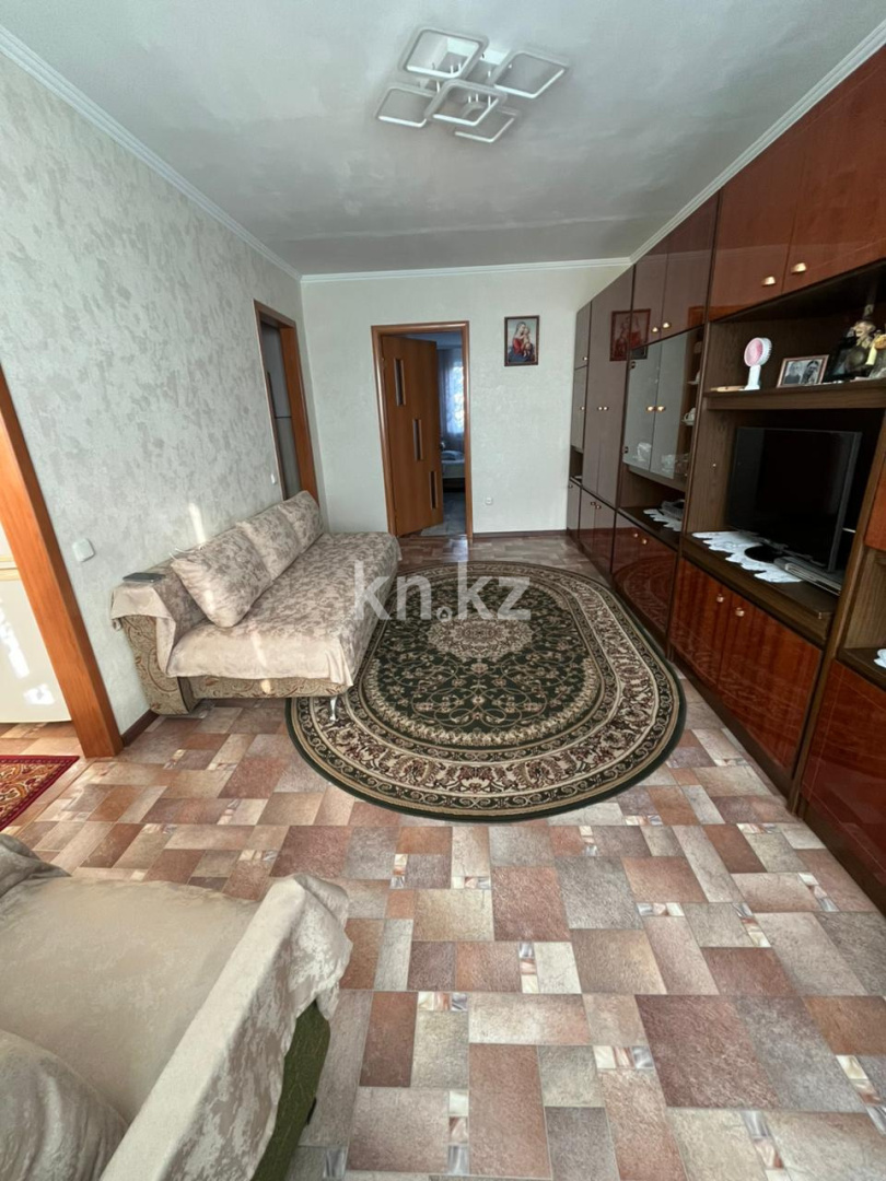 Продажа 2-комнатной квартиры, 44 м², пр. Республики, дом  10 - Продажа квартир в Караганде фото 1 из 9
