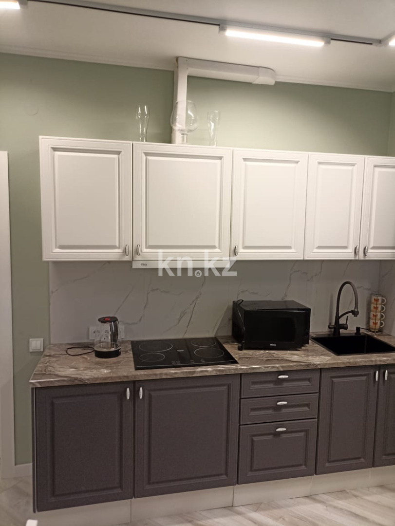 Аренда 1-комнатной квартиры, 40 м², ул. Аль-Фараби, дом  17/1 - Аренда квартир помесячно в Астане фото 1 из 10