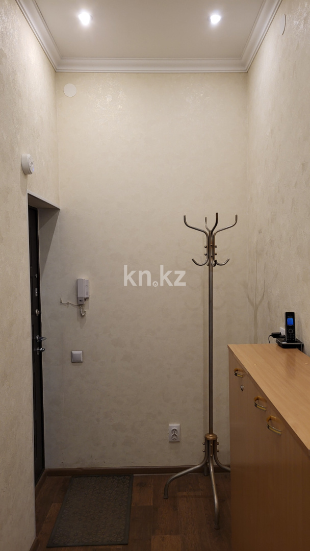 Продажа 1-комнатной квартиры, 41.3 м², ул. Абая, дом  7 - Продажа  однокомнатных квартир в Караганде фото 10 из 40