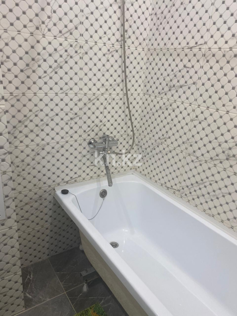 Аренда 1-комнатной квартиры посуточно, 35 м², пр. Туран, дом  42 - ул. Керей, Жанибек хандар - Аренда квартир посуточно в Астане без посредников фото 5 из 9