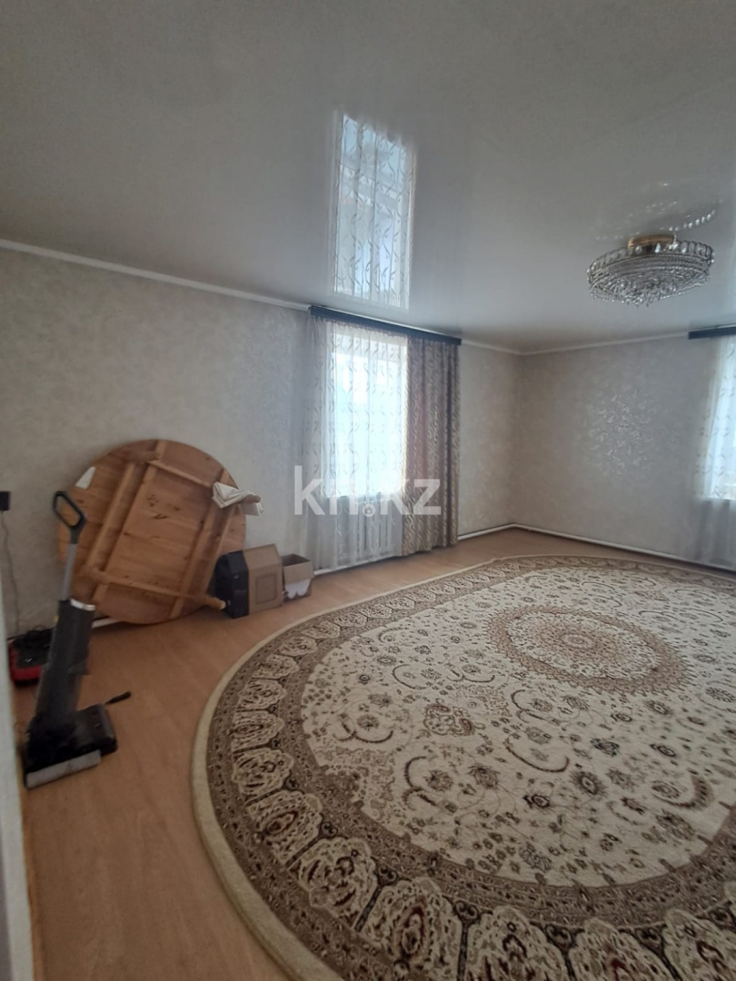 Продажа 10-комнатного дома, 458 м² - Продажа домов, коттеджей в Астане фото 1 из 18