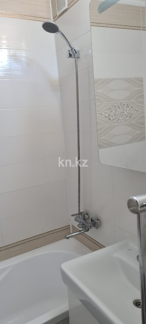 Продажа 2-комнатной квартиры, 54 м², мкр-н Гульдер-1, дом  3 в Караганде - фото 25