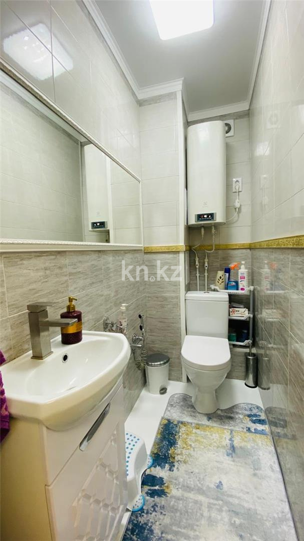 Продажа 4-комнатной квартиры, 110 м², ул. Муканова - Продажа  четырехкомнатных квартир в Караганде фото 26 из 35