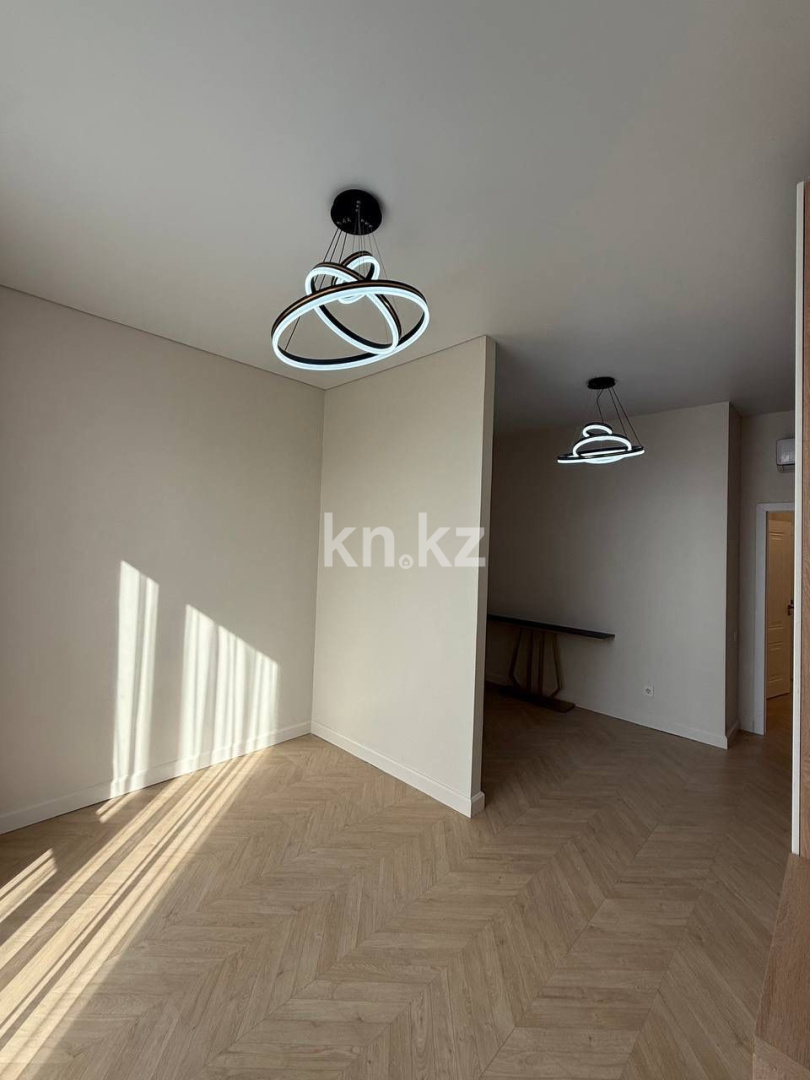 Продажа 3-комнатной квартиры, 103 м², ул. Нурмагамбетова в Алматы - фото 5
