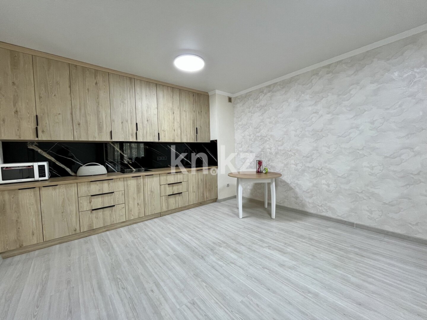 Продажа 2-комнатной квартиры, 40 м² в Алматы - фото 2