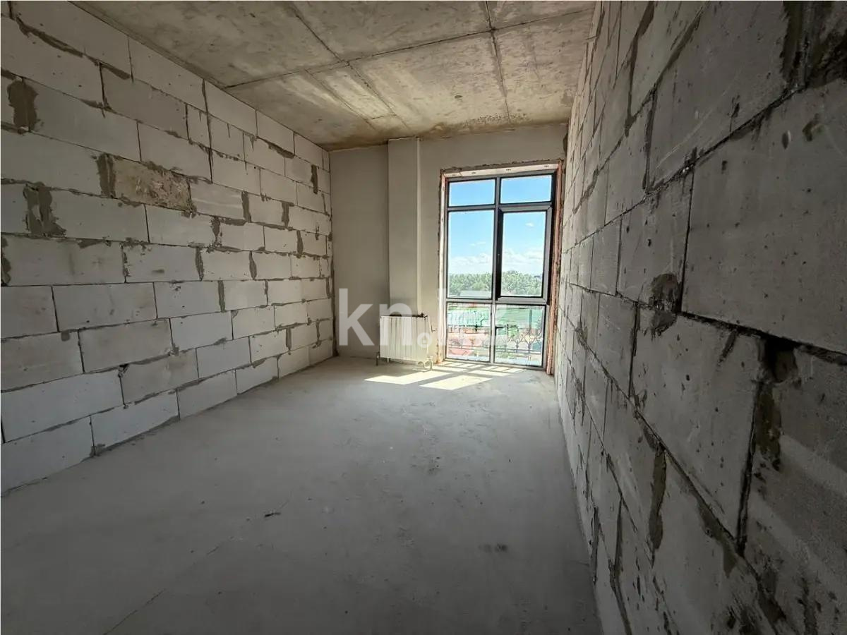 Продажа 4-комнатной квартиры, 150 м², ул. Аманжолова, дом  14/1 - Продажа  четырехкомнатных квартир в Караганде без посредников фото 1 из 4