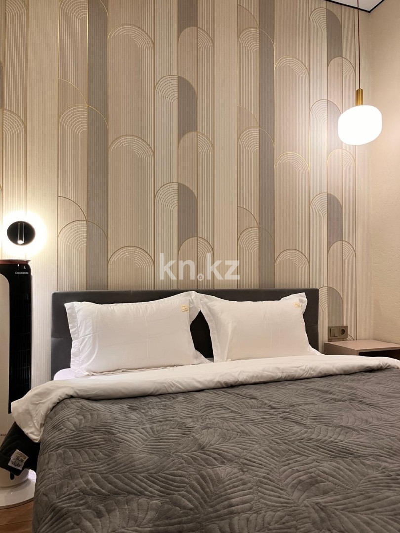 Аренда 1-комнатной квартиры посуточно, 37 м² - Аренда квартир посуточно в Алмалинском р-не Алматы фото 1 из 9