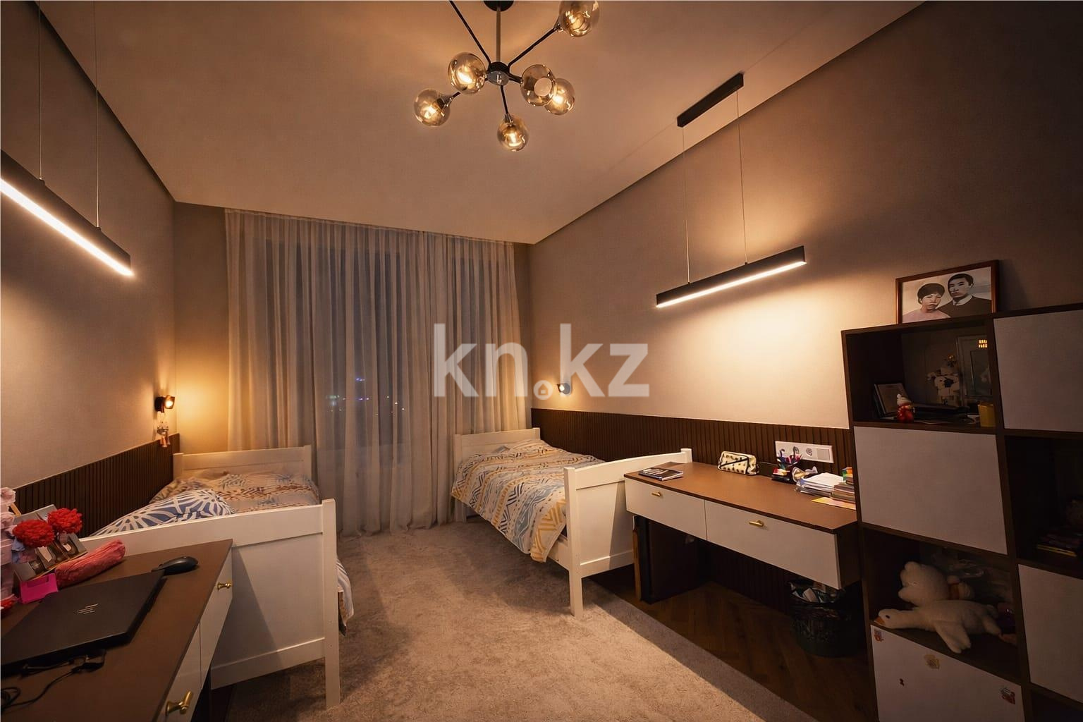 Продажа 4-комнатной квартиры, 135 м² - Продажа четырехкомнатных квартир в блочном доме в Казахстане фото 3 из 9