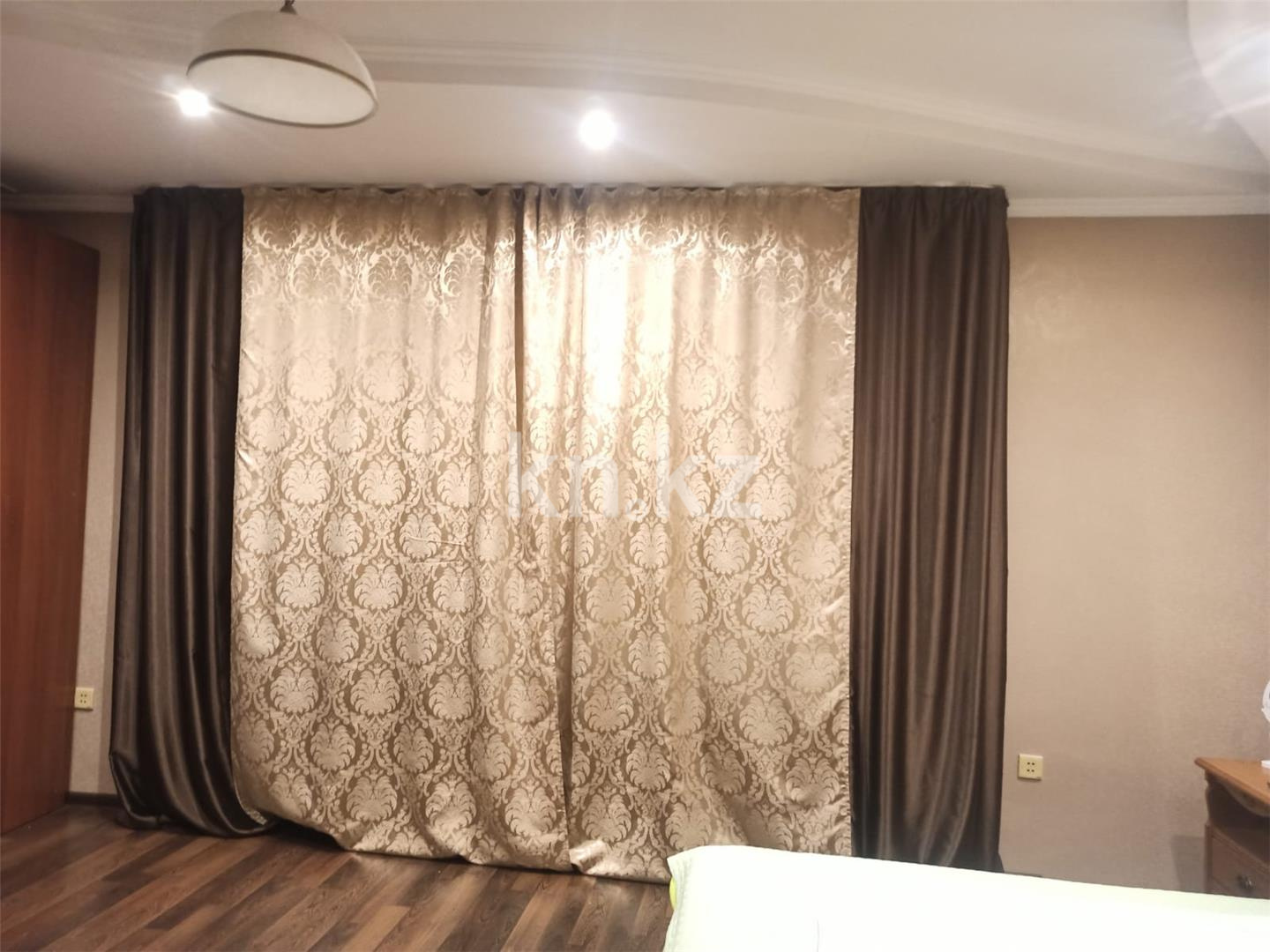 Продажа 4-комнатного дома, 425 м², ул. Аманжолова - Продажа домов, коттеджей в Караганде фото 10 из 16