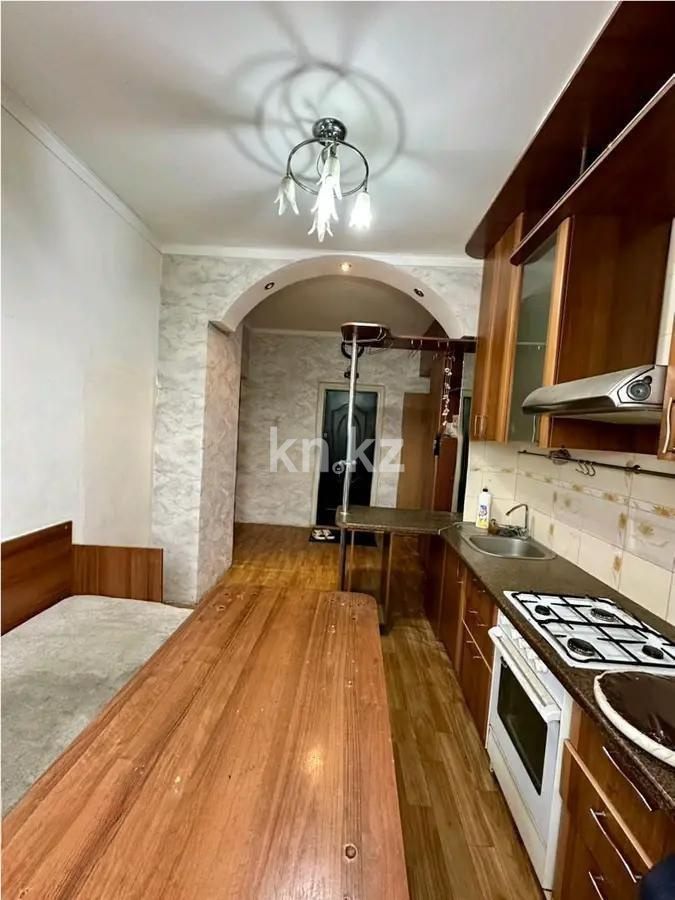 Продажа 1-комнатной квартиры, 42 м², мкр-н Аксай-2, дом  76 - Продажа квартир в Казахстане фото 1 из 3