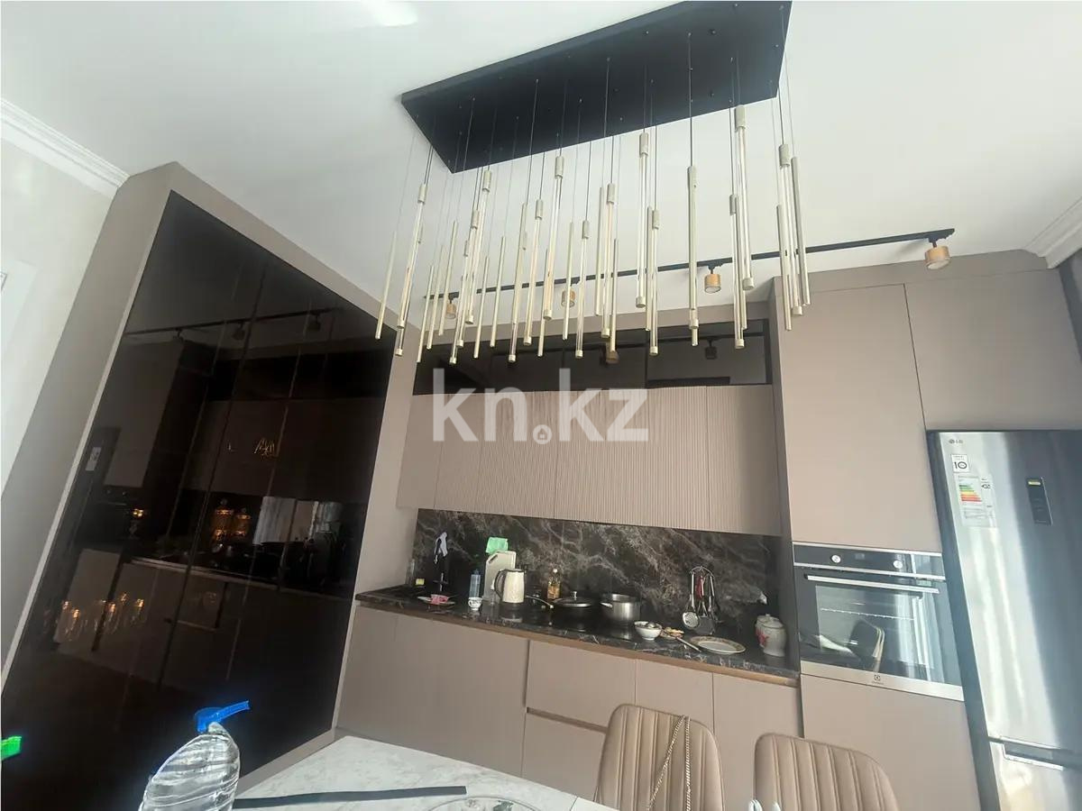 Продажа 4-комнатной квартиры, 160 м², пр. Кабанбай батыра, дом  56 - Продажа квартир в Астане с фото фото 2 из 3