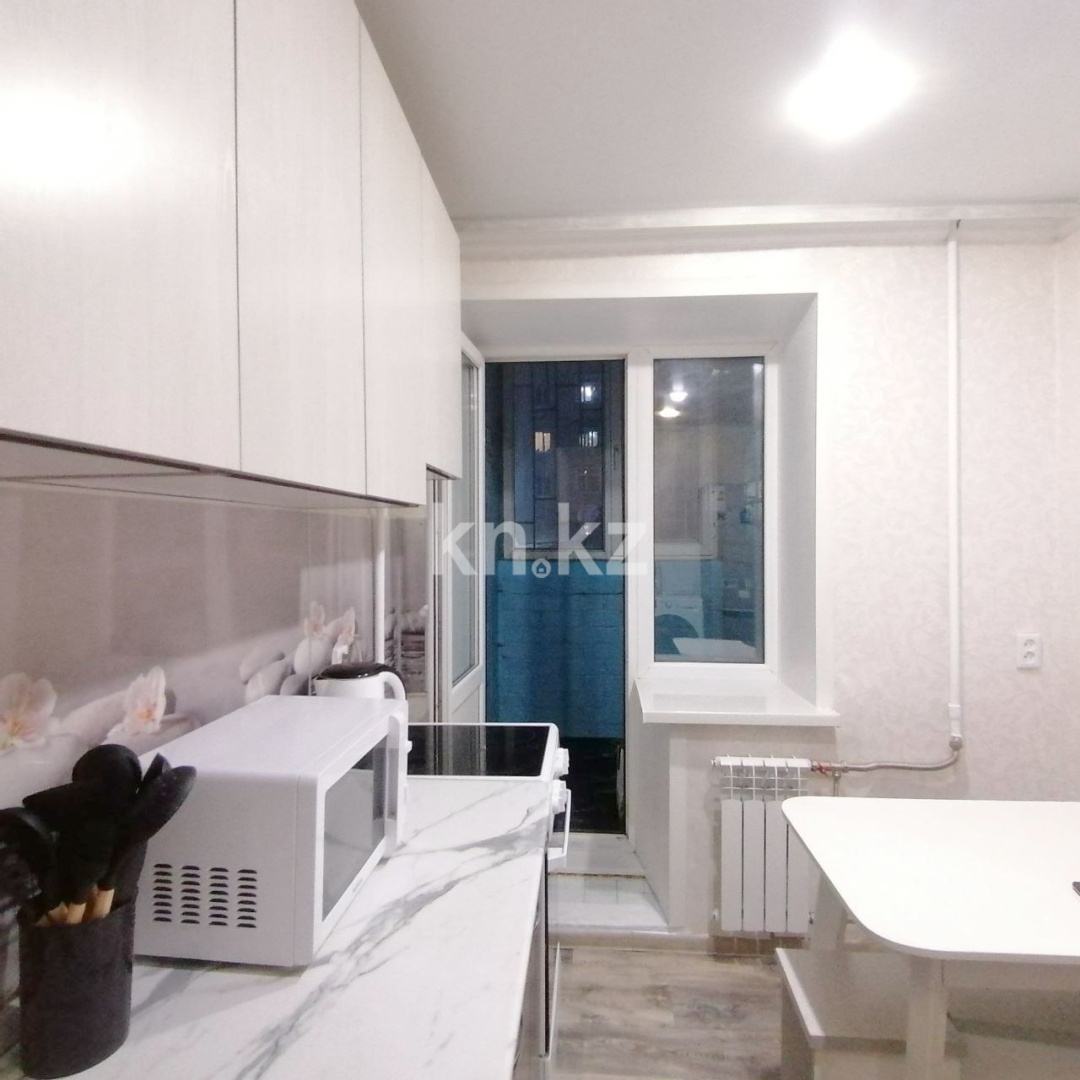 Продажа 2-комнатной квартиры, 51 м², пр. Назарбаева, дом  145 - Продажа  двухкомнатных квартир в Усть-Каменогорске фото 9 из 19