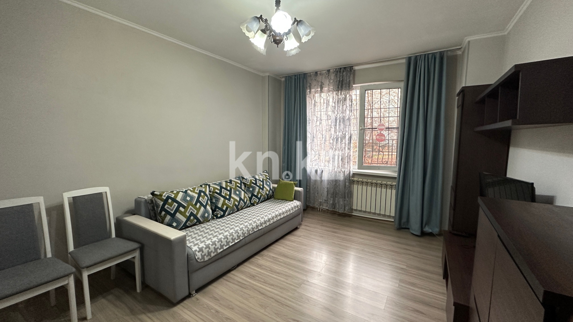 Аренда 1-комнатной квартиры, 46 м², мкр-н Мамыр-3 - Аренда квартир помесячно в Алматы фото 2 из 11