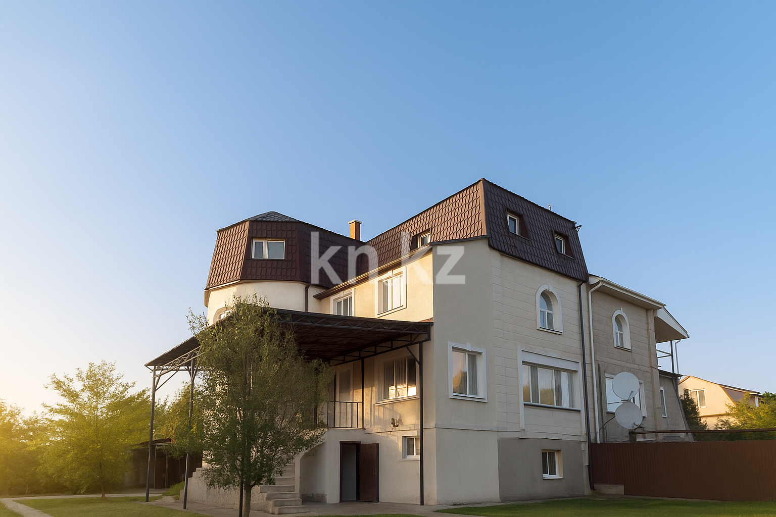 Продажа дома, 491 м², пер. Есильский, дом  14/1 - Продажа домов, коттеджей в Астане с фото фото 1 из 30