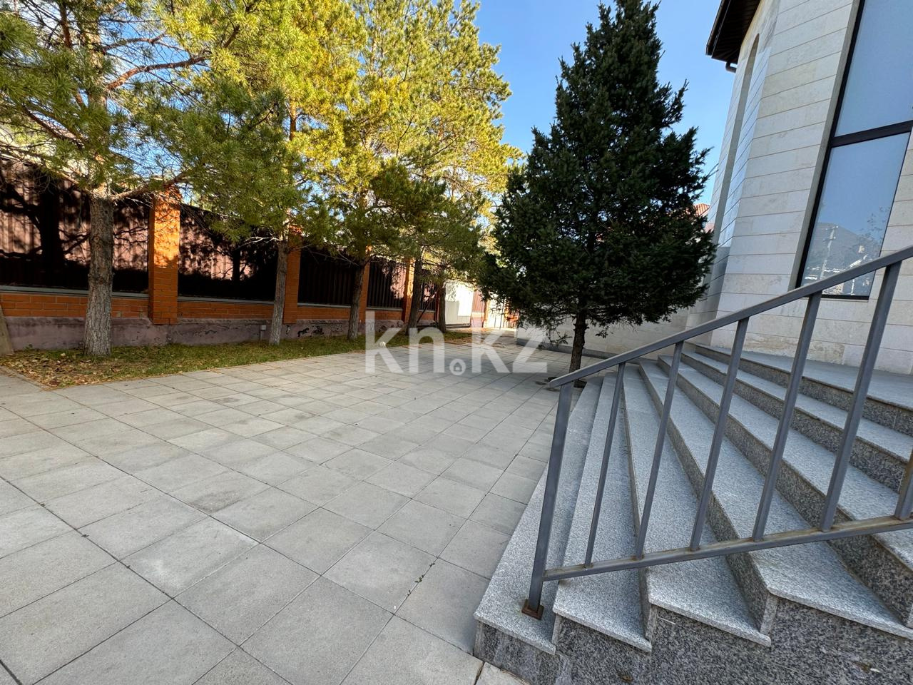 Аренда 5-комнатного дома, 380 м², Кыз Жибек, дом  18 - Аренда домов в Астане фото 37 из 40