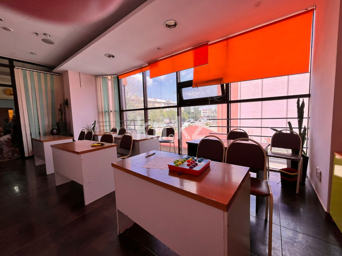 Аренда , ул. Алиханова - Аренда офисных и торговых помещений в Караганде с фото фото 2 из 7