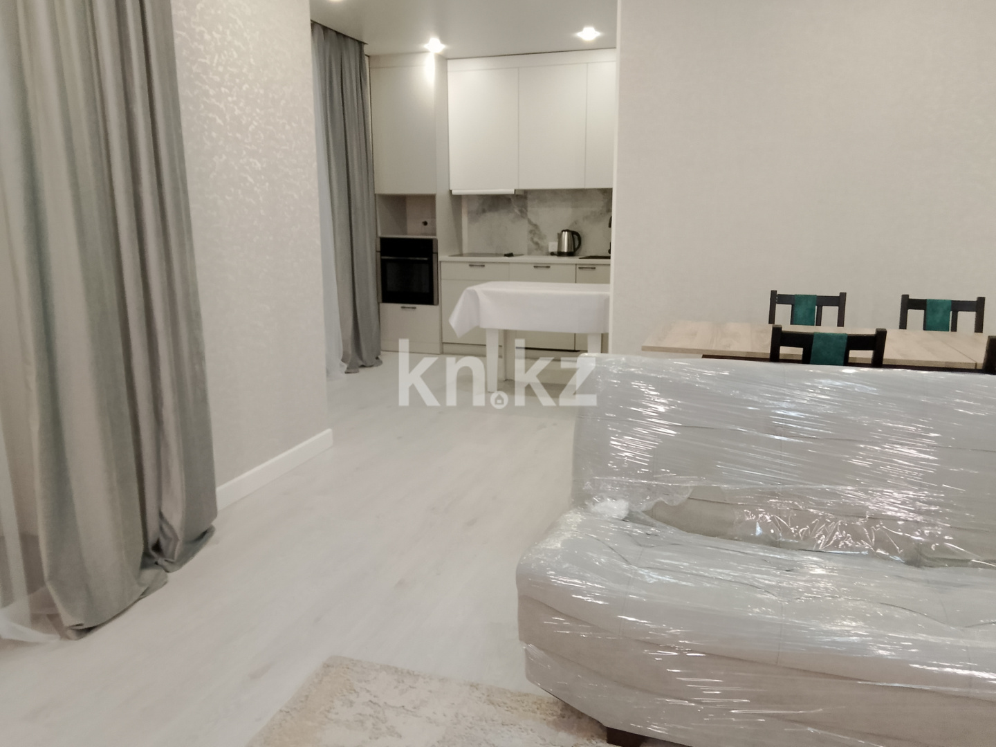 Аренда 3-комнатной квартиры, 90 м², ул. Бухар жырау, дом  32 - Алихан Бокейхан - Аренда квартир помесячно в Казахстане фото 3 из 10