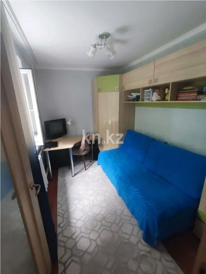 Продажа 3-комнатной квартиры, 51 м², ул. Жандосова, дом  164 - Продажа квартир в Алматы фото 1 из 5