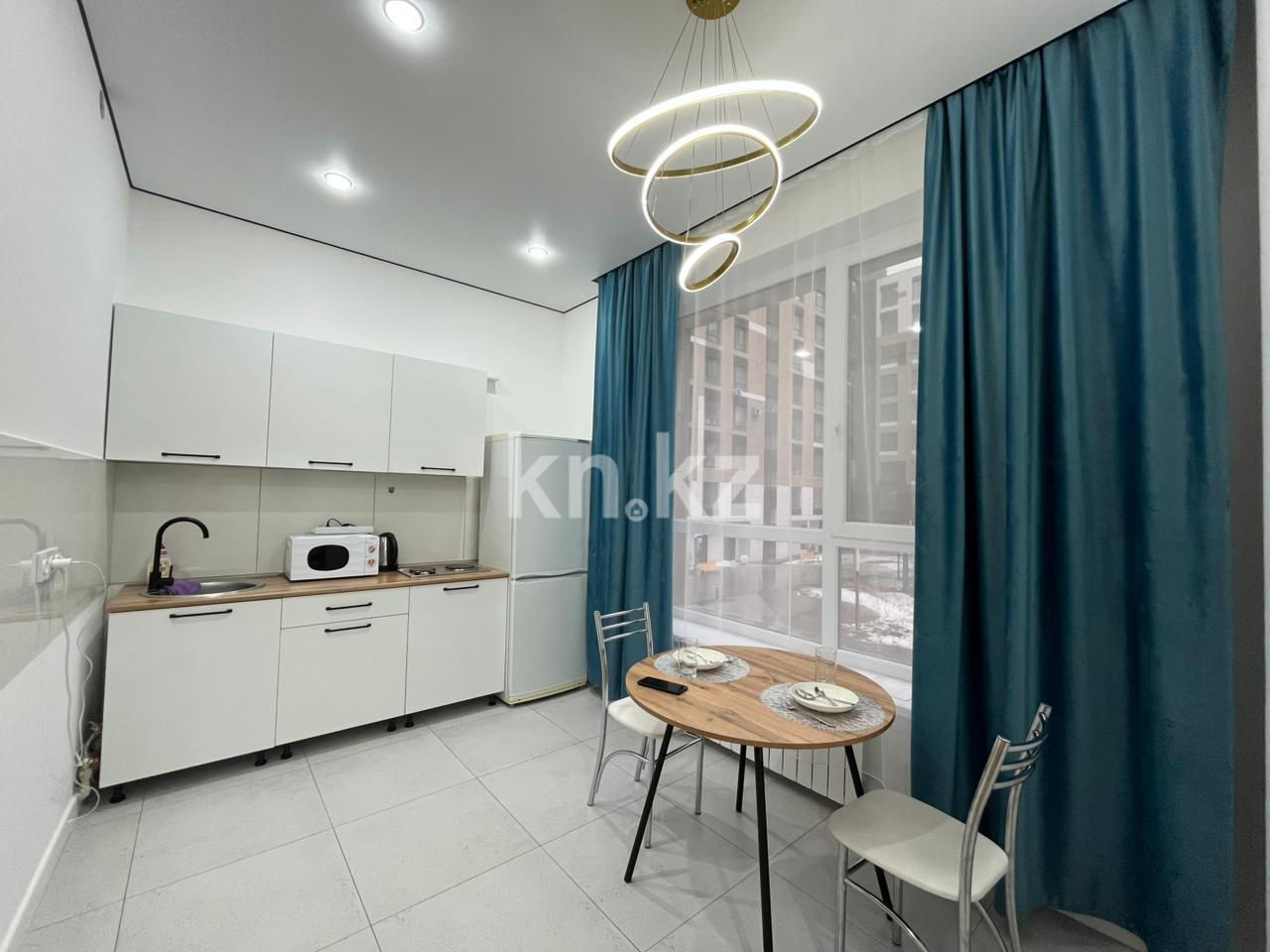 Аренда 1-комнатной квартиры посуточно, 38 м², Байтұрсынов, дом  22 в Астане