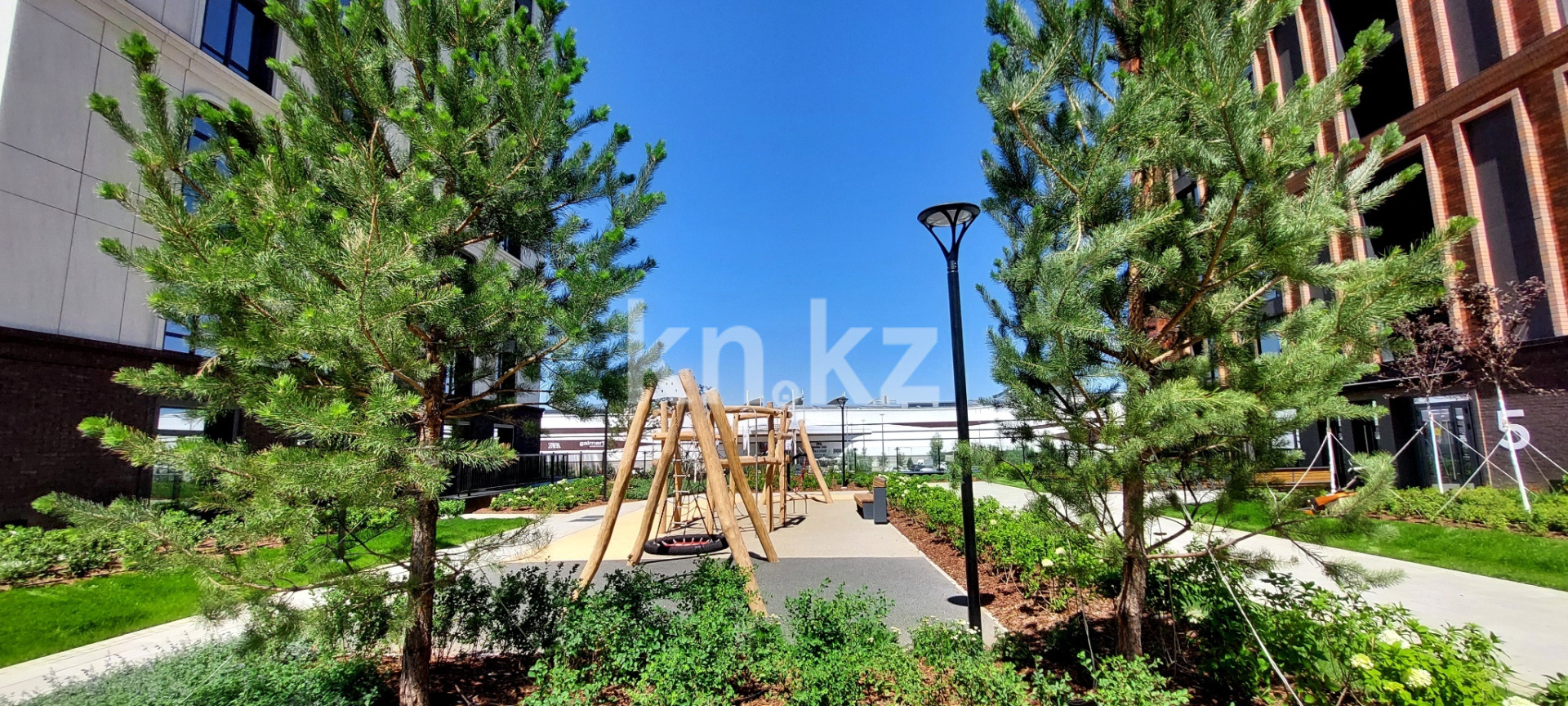 Продажа 4-комнатной квартиры, 122.7 м² в Астане - фото 4