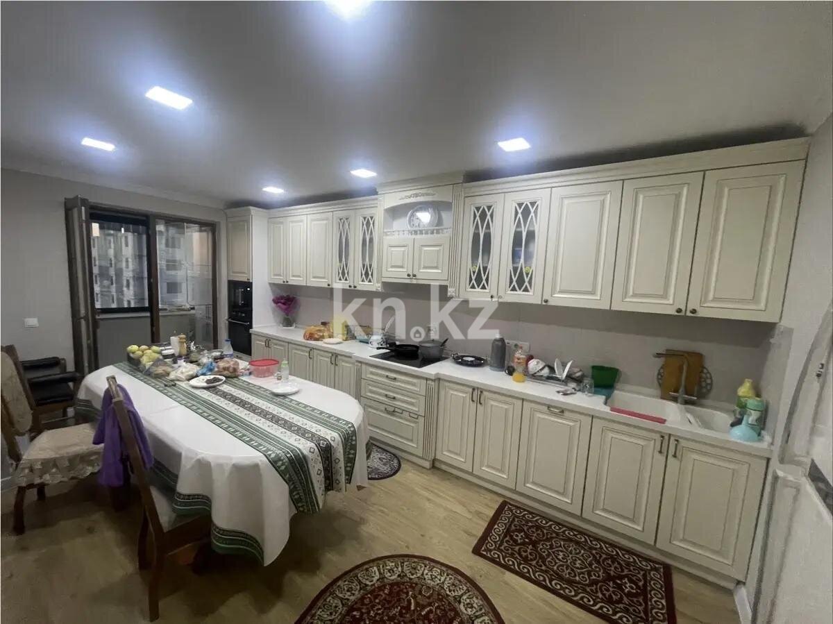Продажа 5-комнатной квартиры, 196 м² в Астане - фото 4