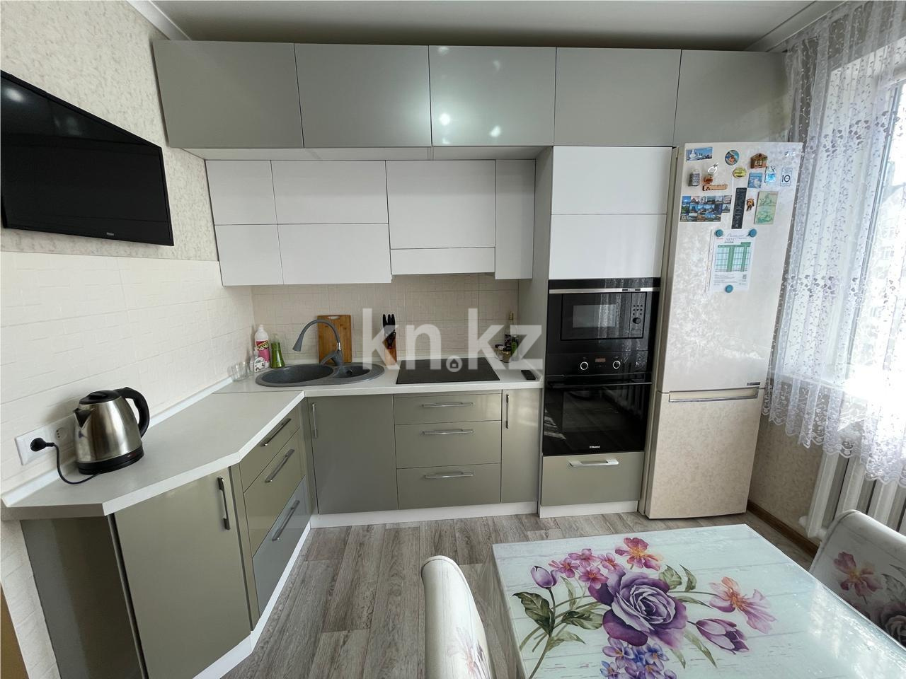 Продажа 3-комнатной квартиры, 64 м², мкр-н Степной-3 - Продажа  трехкомнатных квартир в Караганде фото 11 из 20