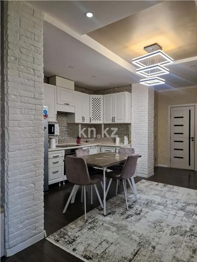 Продажа 3-комнатной квартиры, 80 м², пр. Республики, дом  42 - Продажа  трехкомнатных квартир в Караганде фото 4 из 6