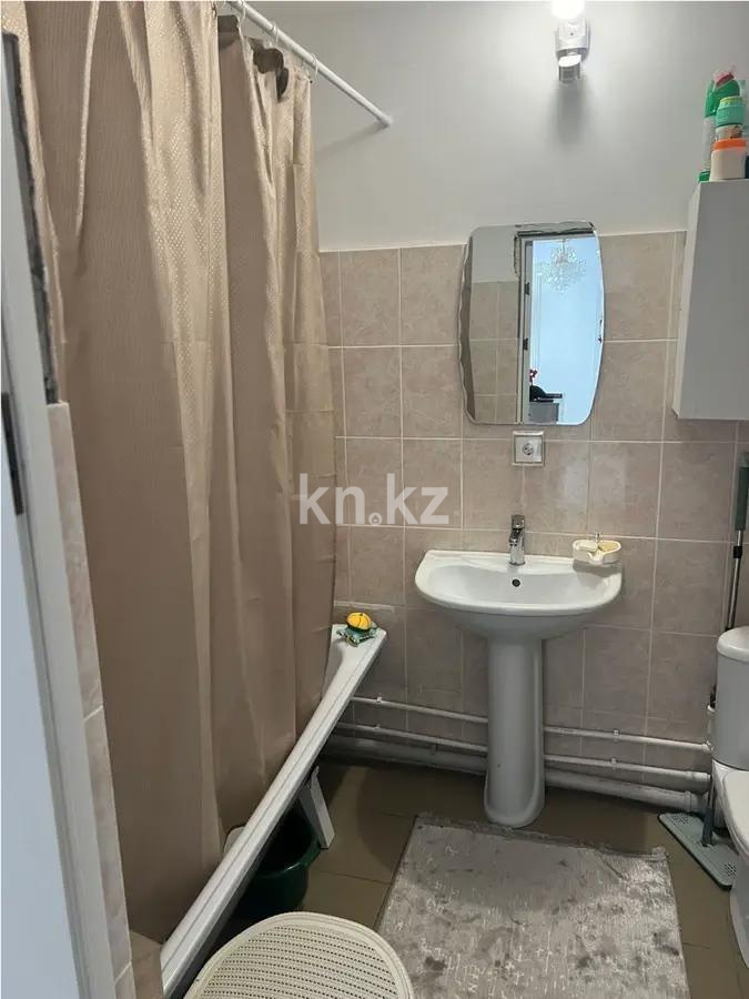 Продажа 3-комнатной квартиры, 70 м², ул. Ашимова, дом  24 - Продажа  трехкомнатных квартир в Караганде фото 5 из 6