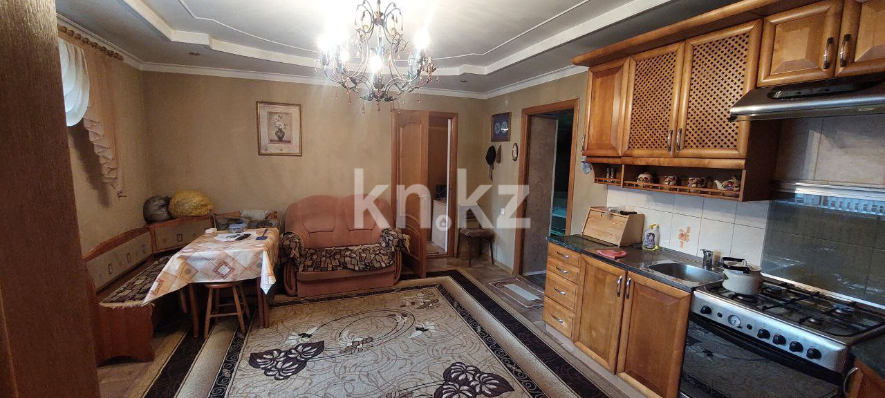 Продажа 9-комнатного дома, 517.9 м², Досжанова - Продажа домов, коттеджей в Казахстане фото 1 из 40