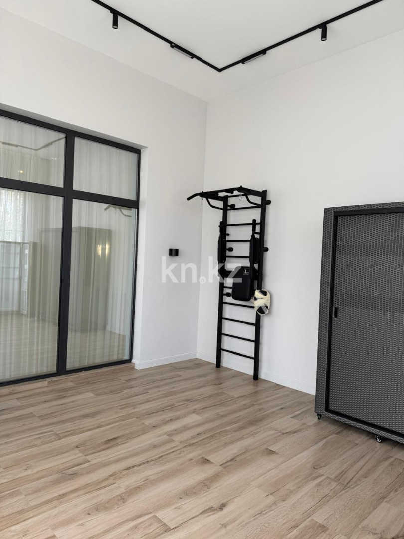 Продажа 4-комнатной квартиры, 230 м² в Алматы - фото 31