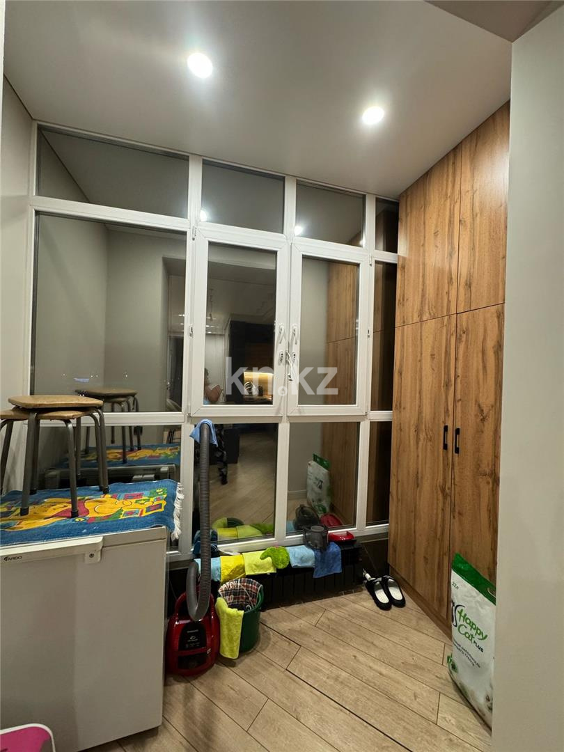 Продажа 4-комнатной квартиры, 103 м², пр. Республики, дом  участок 1/7 - Продажа  четырехкомнатных квартир в Караганде фото 7 из 22