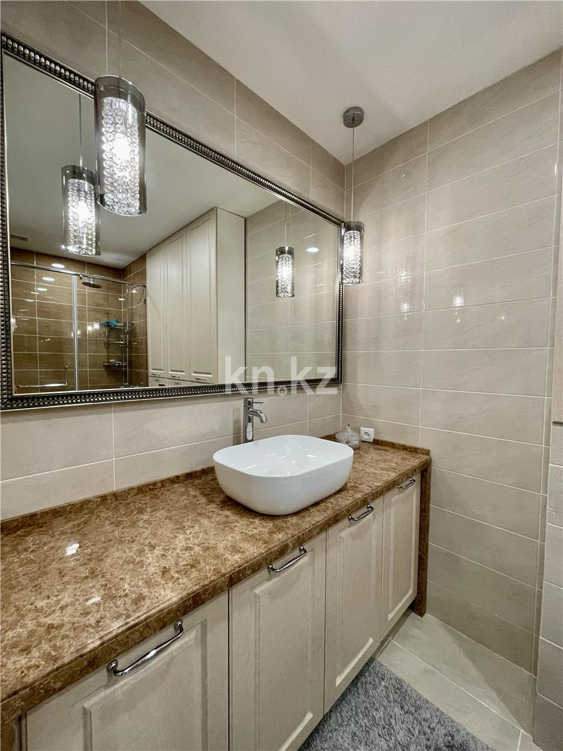 Продажа 7-комнатной квартиры, 178 м², мкр-н Гульдер-1 - Продажа  пятикомнатных квартир в Караганде фото 25 из 37