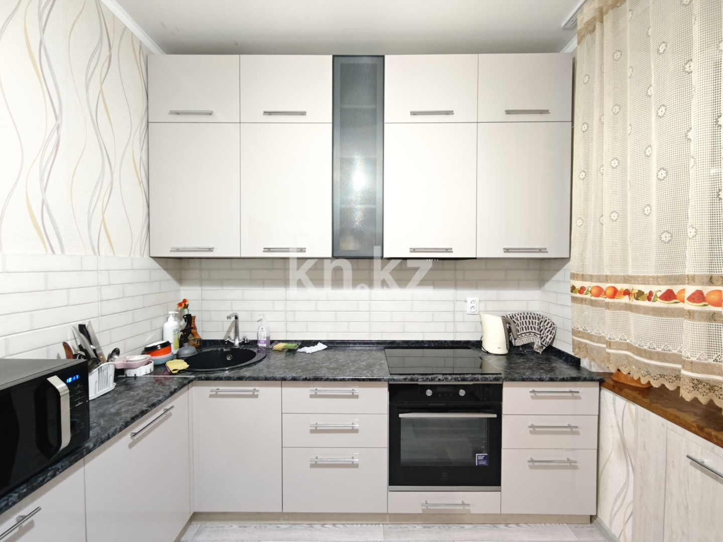 Продажа 2-комнатной квартиры, 54 м², ул. Нурмагамбетова, дом  34 - Продажа  двухкомнатных квартир в Усть-Каменогорске фото 1 из 11