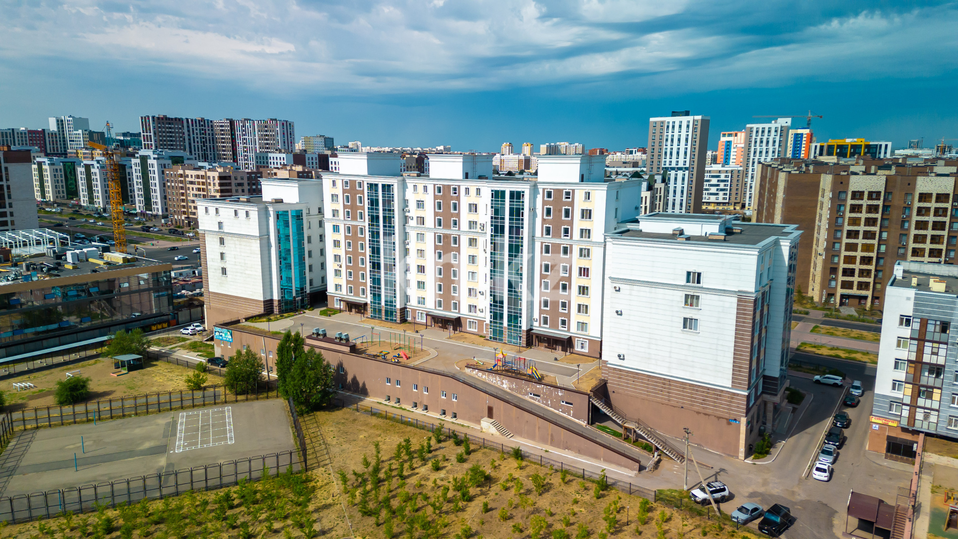 Продажа 2-комнатной квартиры, 108 м², ул. Айтеке би, дом  16 в Астане - фото 9