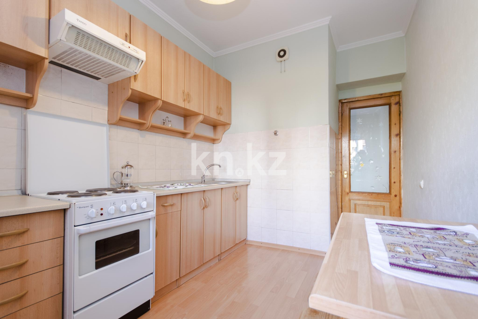 Аренда 2-комнатной квартиры посуточно, 50 м², Самал-1 мкр-н, дом  18 - Продажа квартир в Алматы фото 11 из 19