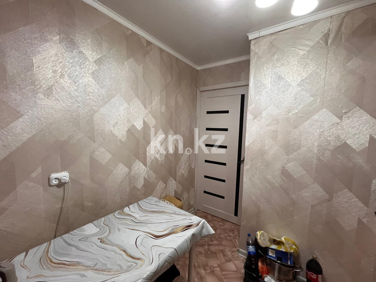 Продажа 3-комнатной квартиры, 56 м², мкр-н 12, дом  41 в Караганде - фото 9