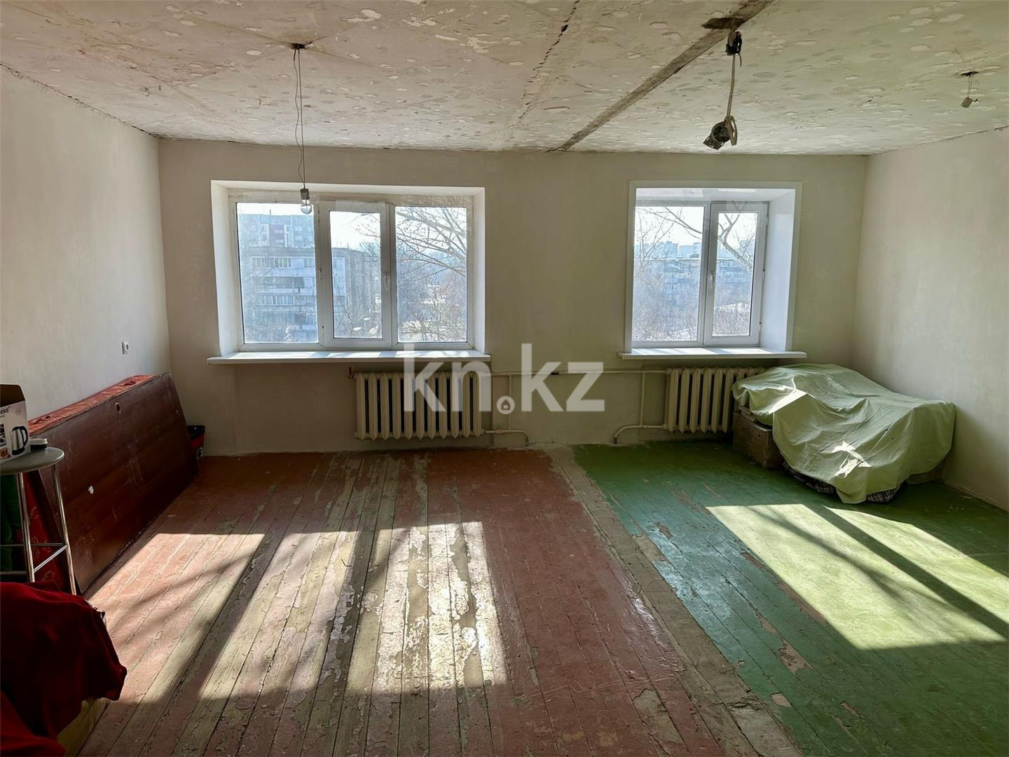 Продажа 3-комнатной квартиры, 65 м², ул. Абая - Продажа  трехкомнатных квартир в Темиртау фото 1 из 8