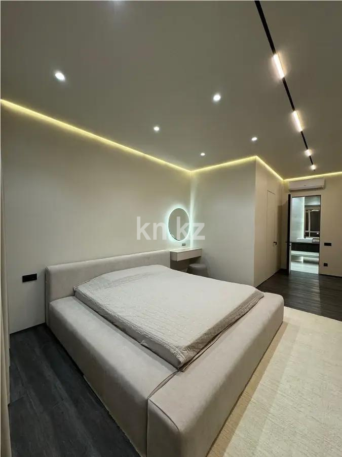 Продажа 3-комнатной квартиры, 120 м², пр. Аль-Фараби, дом  41/4 - Продажа квартир в Алматы фото 1 из 10