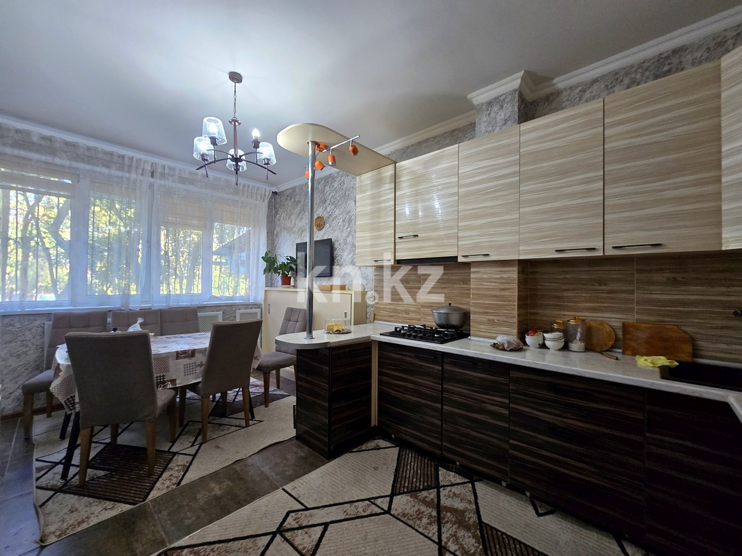 Продажа 4-комнатной квартиры, 96 м², пр. Аль-Фараби, дом  133 - Продажа квартир в Казахстане фото 1 из 32