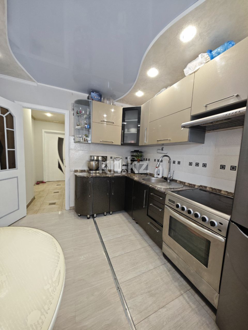 Продажа 3-комнатной квартиры, 64 м², мкр. Степной-2, дом  3 в Караганде - фото 13