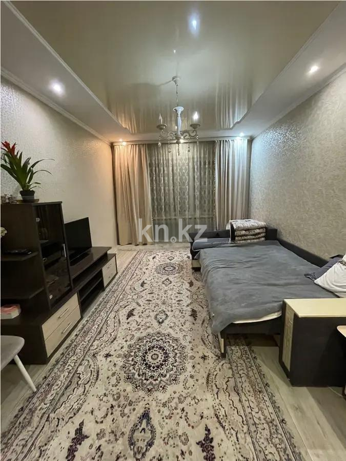 Продажа 1-комнатной квартиры, 40 м², мкр-н Айнабулак-3, дом  155 - Продажа  однокомнатных квартир в Алматы фото 1 из 5